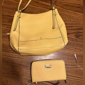 Liz Claiborne Yellow Purse and Matching Wallet, Non-Smoking Home, Gently Worn
